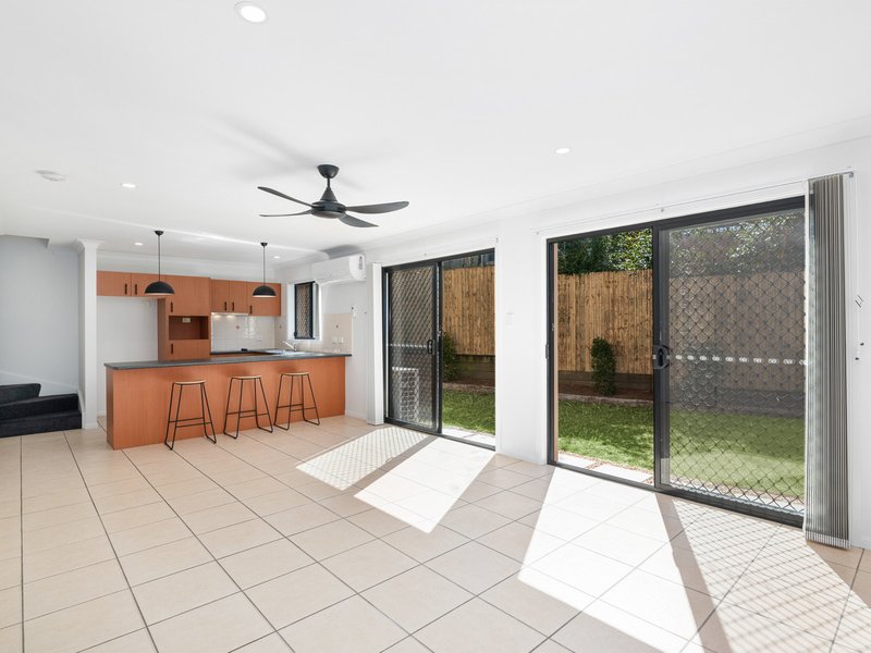 Photo - 4/76 Tryon Street, Upper Mount Gravatt QLD 4122 - Image 3