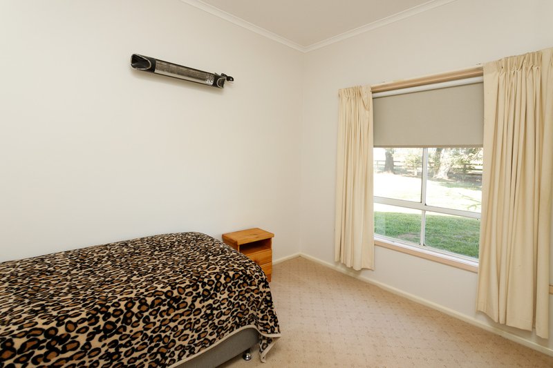 Photo - 4760 Midland Highway, Tatura VIC 3616 - Image 10