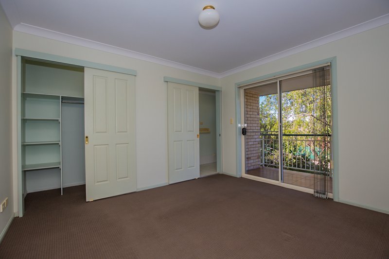 Photo - 4/77 Ekibin Road, Annerley QLD 4103 - Image 4