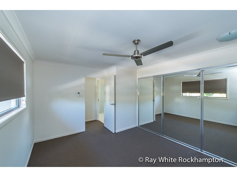 Photo - 4/77 Livingstone Street, Berserker QLD 4701 - Image 16