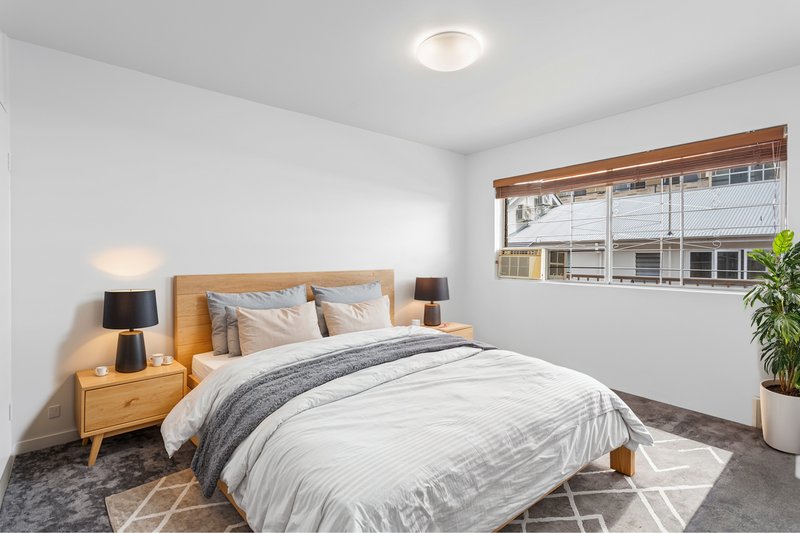 Photo - 4/77 Moreton Street, New Farm QLD 4005 - Image 2