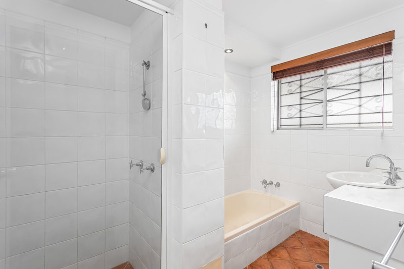 Photo - 4/77 Moreton Street, New Farm QLD 4005 - Image 4