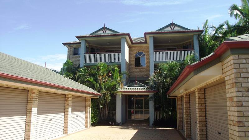 Photo - 4/77 Wagner Road, Clayfield QLD 4011 - Image 2