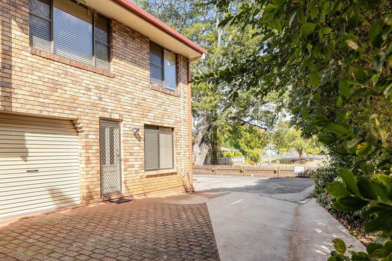 Photo - 4/78 Herries Street, East Toowoomba QLD 4350 - Image 12