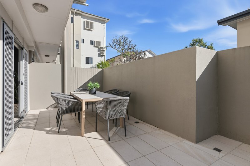 Photo - 4/78 Melton Road, Nundah QLD 4012 - Image 12