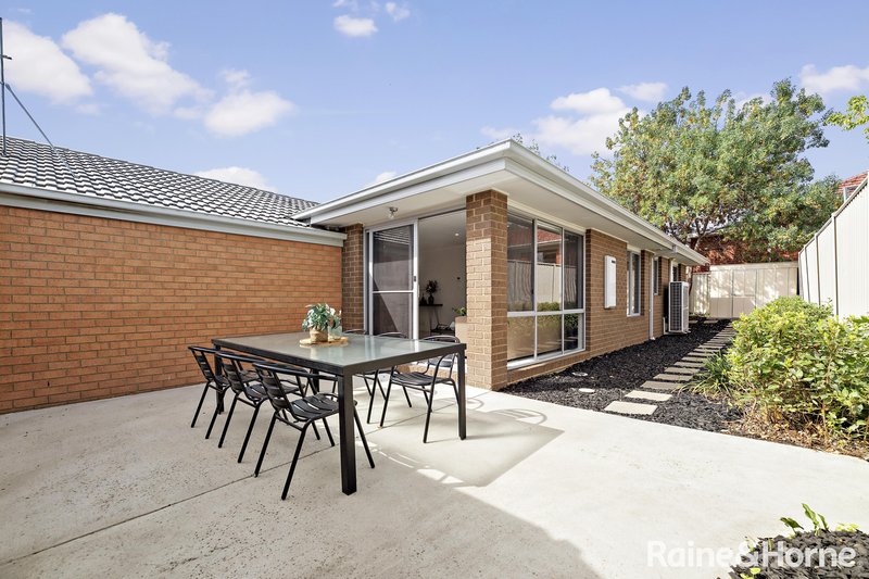 Photo - 4/78 Uriarra Road, Crestwood NSW 2620 - Image 12