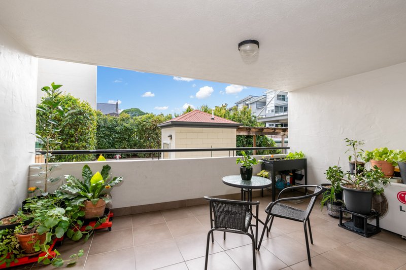 Photo - 4/79 Berwick Street, Fortitude Valley QLD 4006 - Image 2