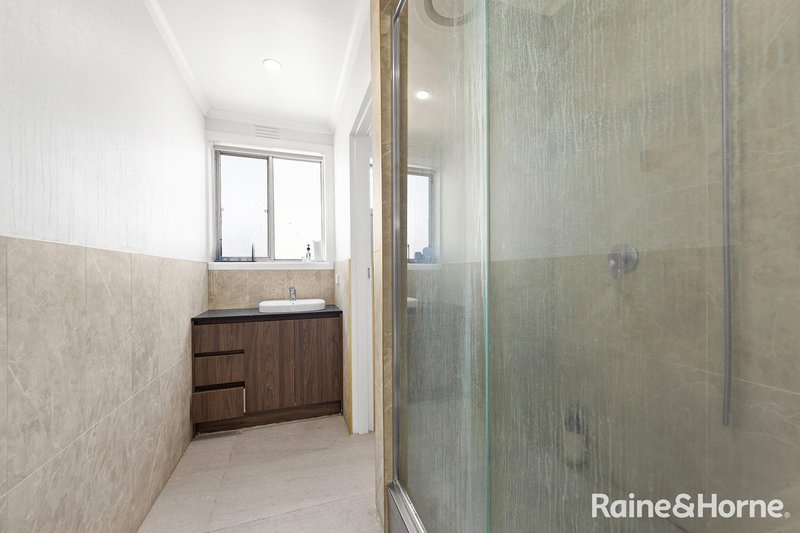 Photo - 4/79 Warwick Road, Sunshine North VIC 3020 - Image 6