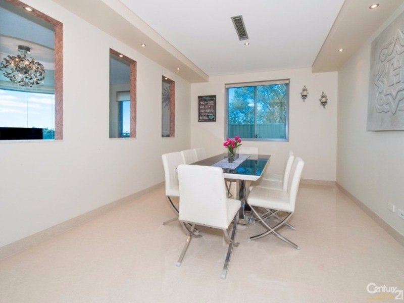 Photo - 47a Bayview Avenue, Earlwood NSW 2206 - Image 5