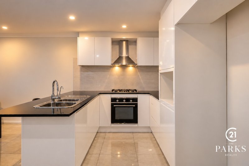 Photo - 47a Duardo Street, Edensor Park NSW 2176 - Image 3