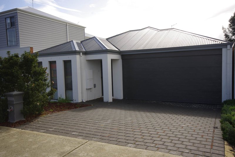 Photo - 47A Gibb Crescent, Westminster WA 6061 - Image 2