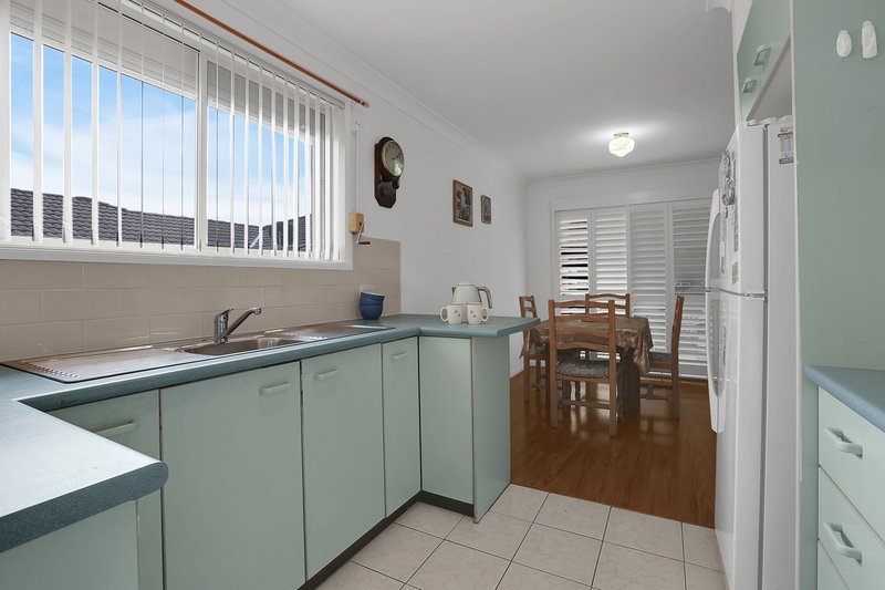 Photo - 4/8-10 Werowi St , Dapto NSW 2530 - Image 2