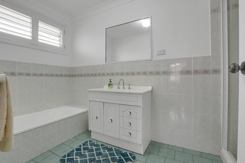 Photo - 4/8-10 Werowi St , Dapto NSW 2530 - Image 4