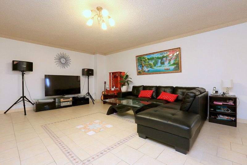 Photo - 4/8-12 Hixson Street, Bankstown NSW 2200 - Image 3