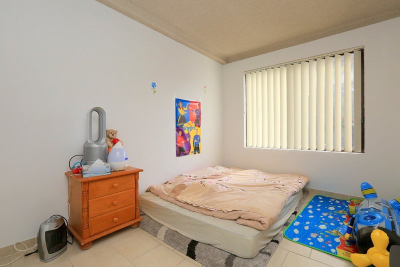 Photo - 4/8-12 Hixson Street, Bankstown NSW 2200 - Image 7