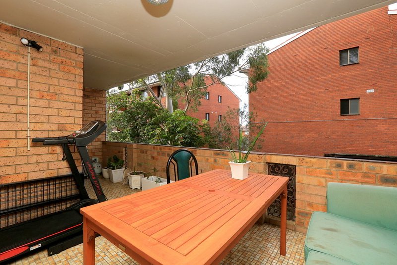 Photo - 4/8-12 Hixson Street, Bankstown NSW 2200 - Image 9