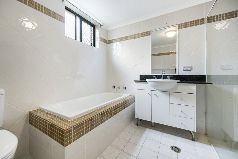 Photo - 4/8-16 William Street, Ryde NSW 2112 - Image 6