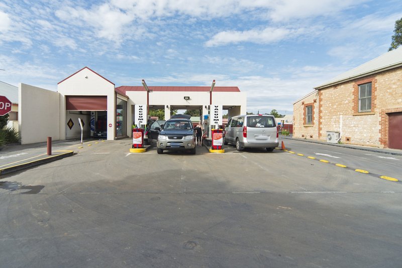 Photo - 48-50 Adelaide Road, Gawler SA 5118 - Image 4