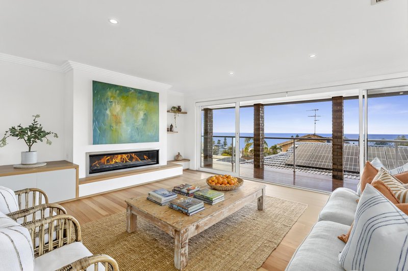 Photo - 48 Alexander Street, Collaroy NSW 2097 - Image 2