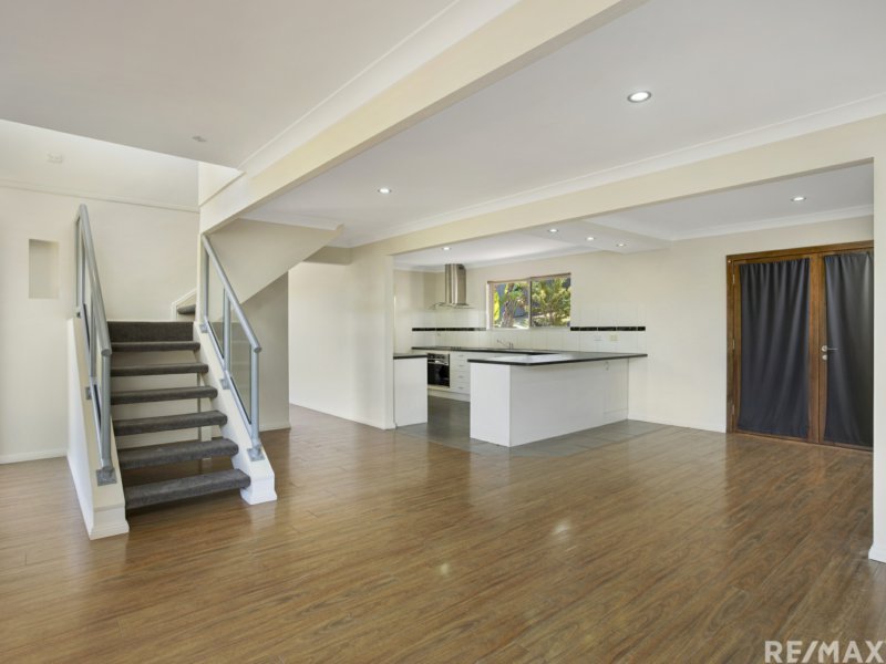 Photo - 48 Alison Road, Carrara QLD 4211 - Image 15