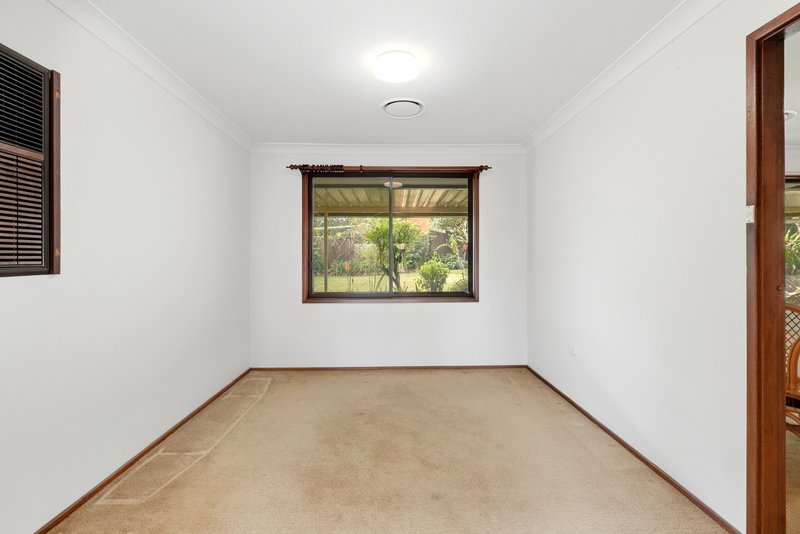 Photo - 48 Anderson Road, Kings Langley NSW 2147 - Image 6