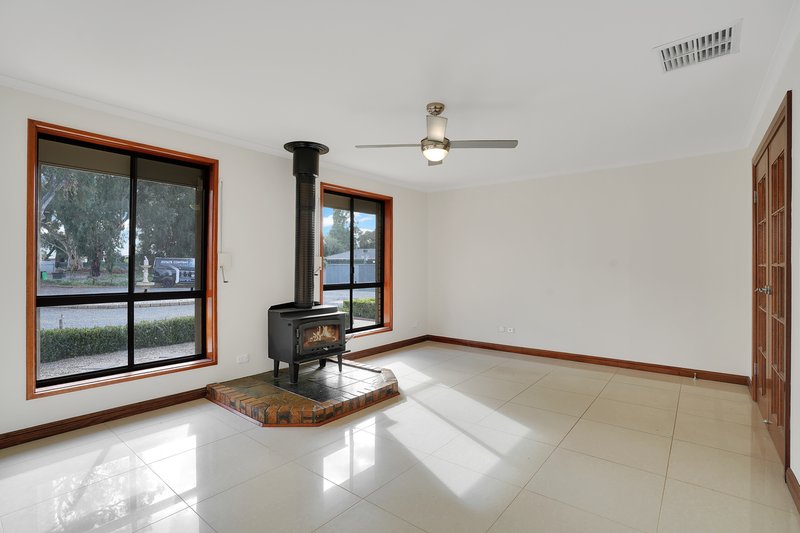 Photo - 48 Angle Vale Road, Angle Vale SA 5117 - Image 2