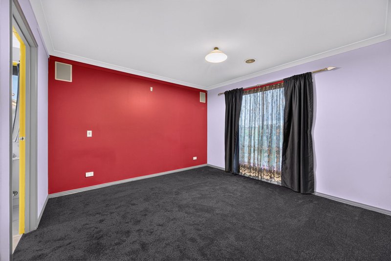 Photo - 48 Appletree Crescent, Shepparton VIC 3630 - Image 8