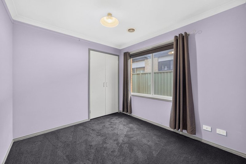 Photo - 48 Appletree Crescent, Shepparton VIC 3630 - Image 12