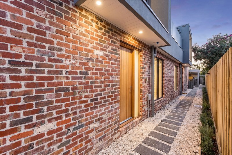 Photo - 4/8 Arnold Street, Brunswick East VIC 3057 - Image 1