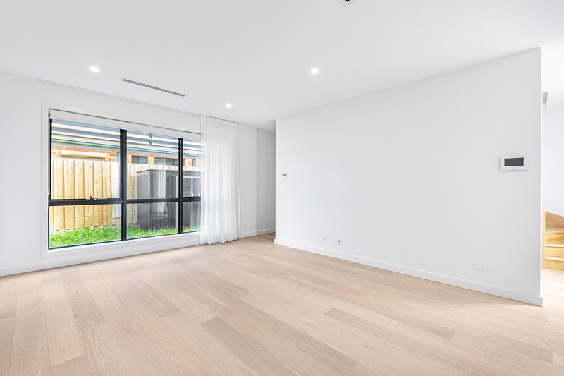 Photo - 4/8 Arnold Street, Brunswick East VIC 3057 - Image 4