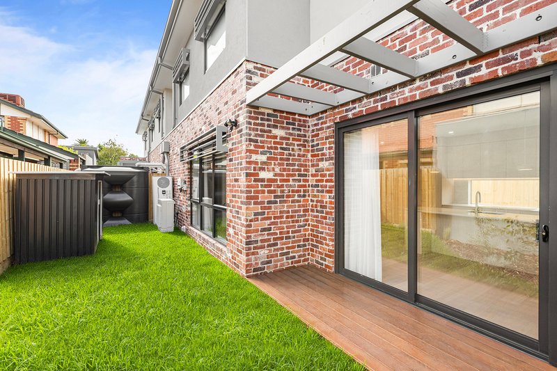 Photo - 4/8 Arnold Street, Brunswick East VIC 3057 - Image 5