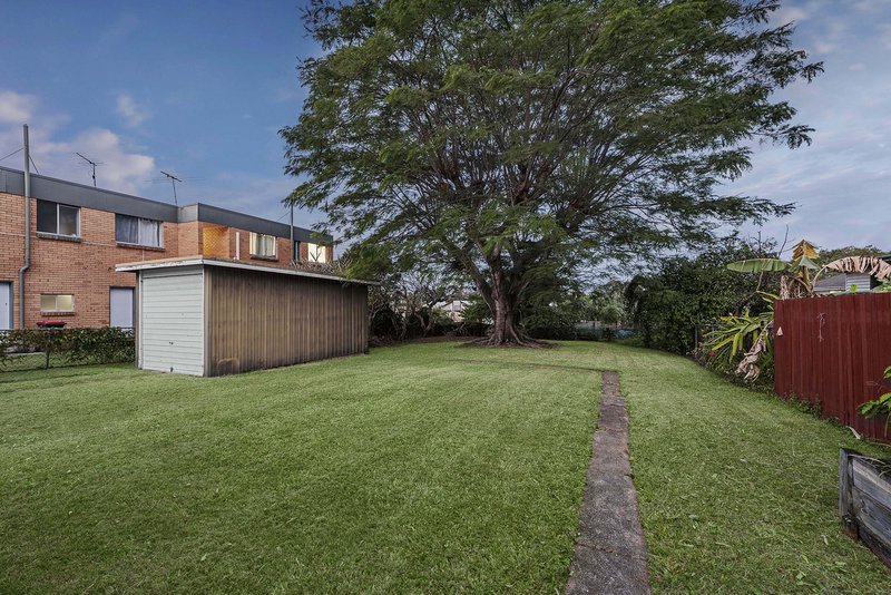 Photo - 48 Attewell Street, Nundah QLD 4012 - Image 13