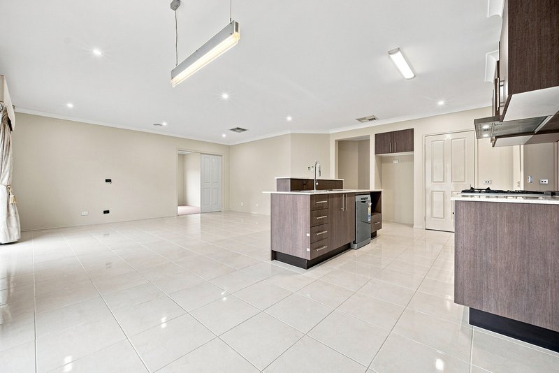 Photo - 48 Balladonia Gum Circuit, Lyndhurst VIC 3975 - Image 7
