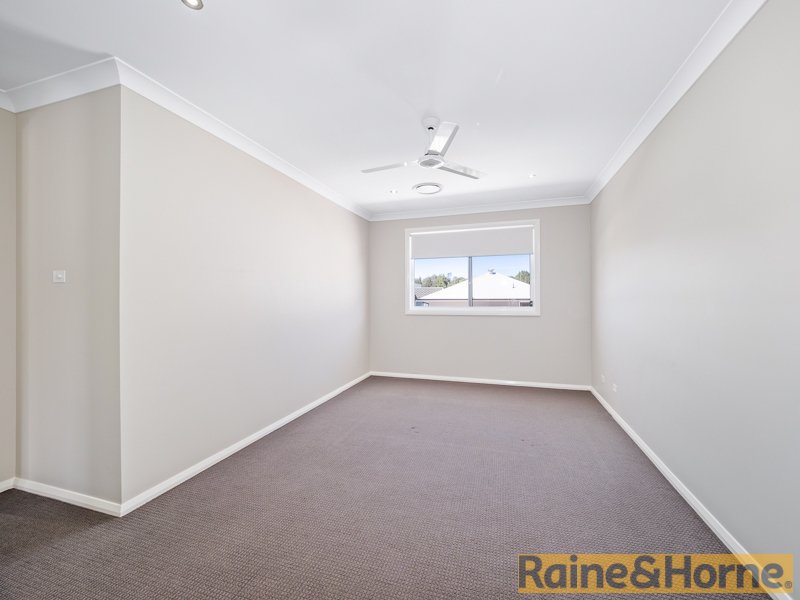 Photo - 48 Bara Way, Rouse Hill NSW 2155 - Image 8