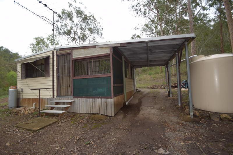 Photo - 48 Barbour Street, Esk QLD 4312 - Image 3