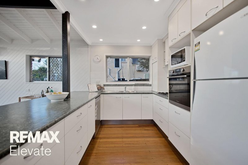 Photo - 48 Barnehurst Street, Tarragindi QLD 4121 - Image 4