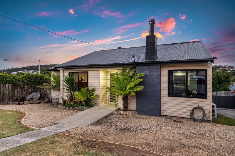 48 Bass Street, Warrane TAS 7018