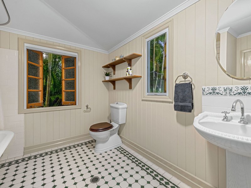 Photo - 48 Bayview Terrace, Wavell Heights QLD 4012 - Image 7