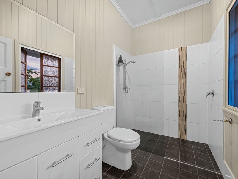 Photo - 48 Bayview Terrace, Wavell Heights QLD 4012 - Image 12