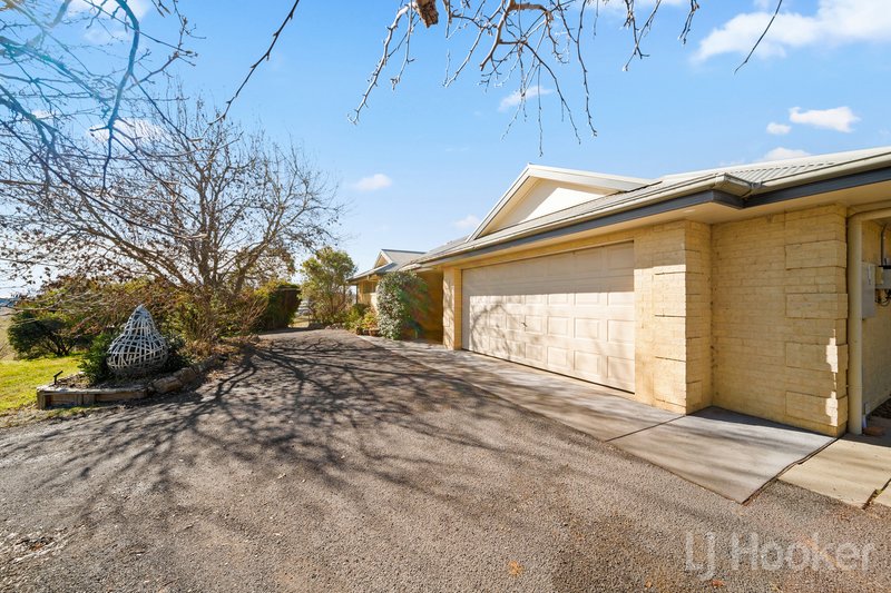 Photo - 48 Beacon Place, Googong NSW 2620 - Image 2