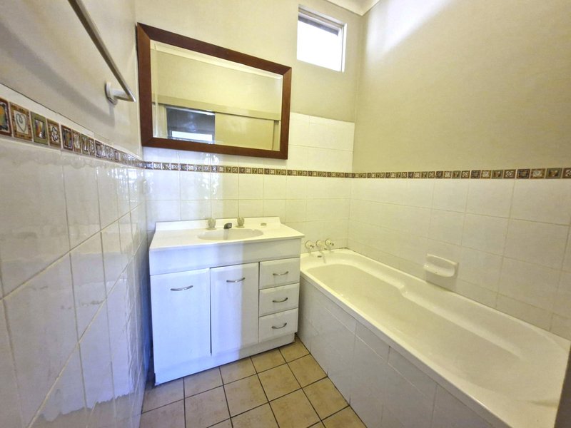 Photo - 48 Belmont Road, Glenfield NSW 2167 - Image 13