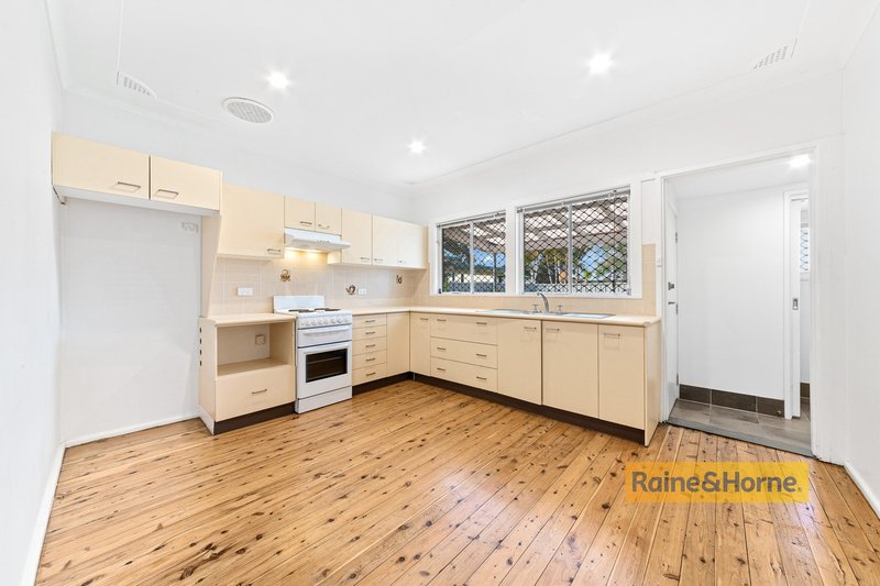 Photo - 48 Birdwood Avenue, Umina Beach NSW 2257 - Image 3