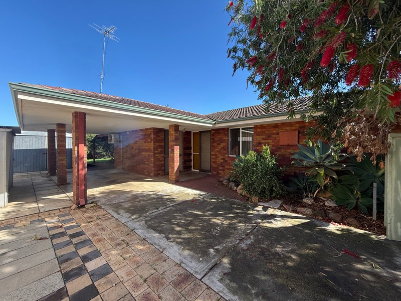 Photo - 48 Blaxland Way, Padbury WA 6025 - Image 2