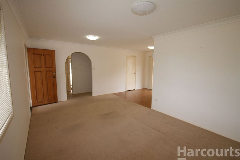 Photo - 48 Boronia Dr , Bellara QLD 4507 - Image 5