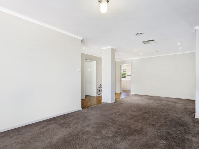 Photo - 48 Branson Street, Dunlop ACT 2615 - Image 6