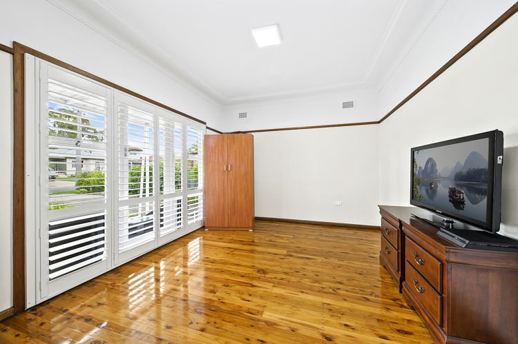 Photo - 48 Brian Street, Merrylands NSW 2160 - Image 7