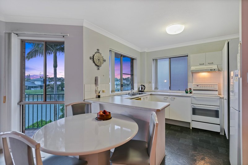 Photo - 4/8 Broadmeadows Road, Maroochydore QLD 4558 - Image 6