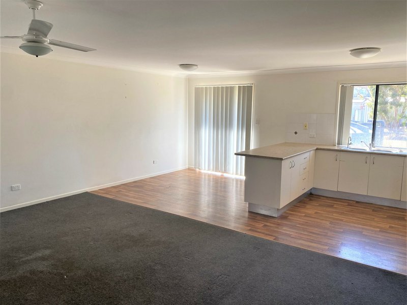 Photo - 48 Burnett Street, Nanango QLD 4615 - Image 5