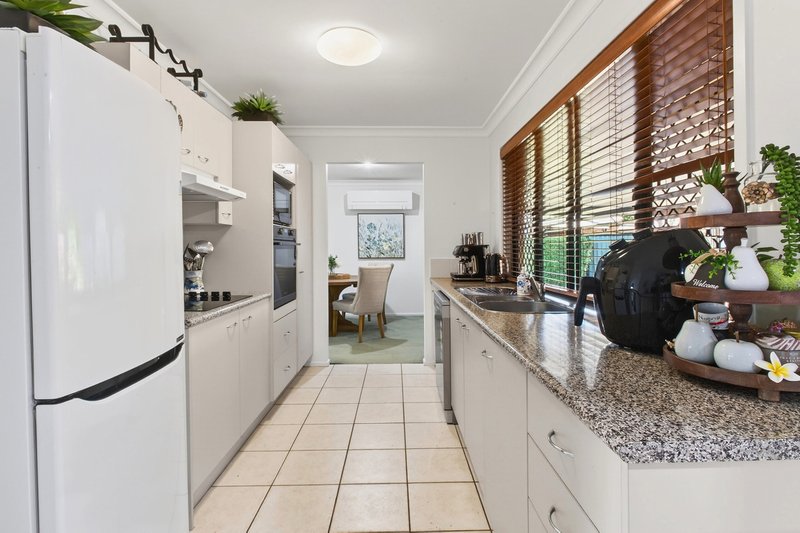 Photo - 48 Calvary Crescent, Boondall QLD 4034 - Image 8