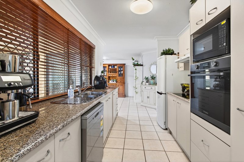 Photo - 48 Calvary Crescent, Boondall QLD 4034 - Image 9